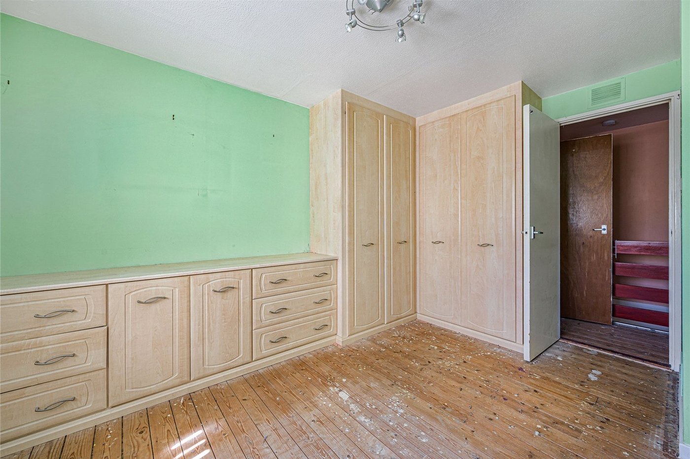2 bedroom house for sale in Swanley | Robinson Jackson