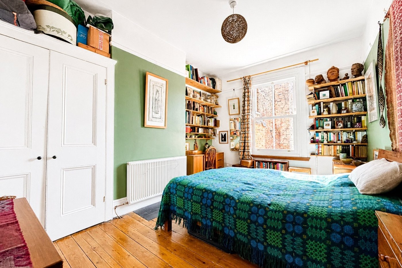 4 bedroom house for sale in London | Robinson Jackson