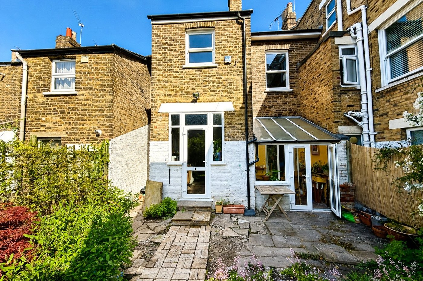 4 bedroom house for sale in London | Robinson Jackson