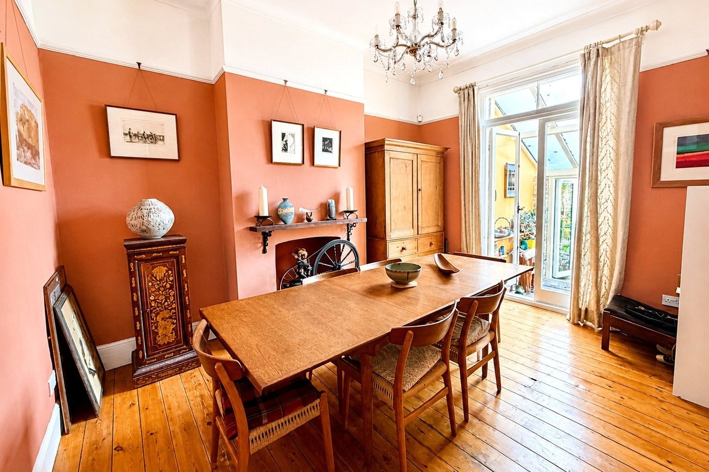 4 bedroom house for sale in London | Robinson Jackson