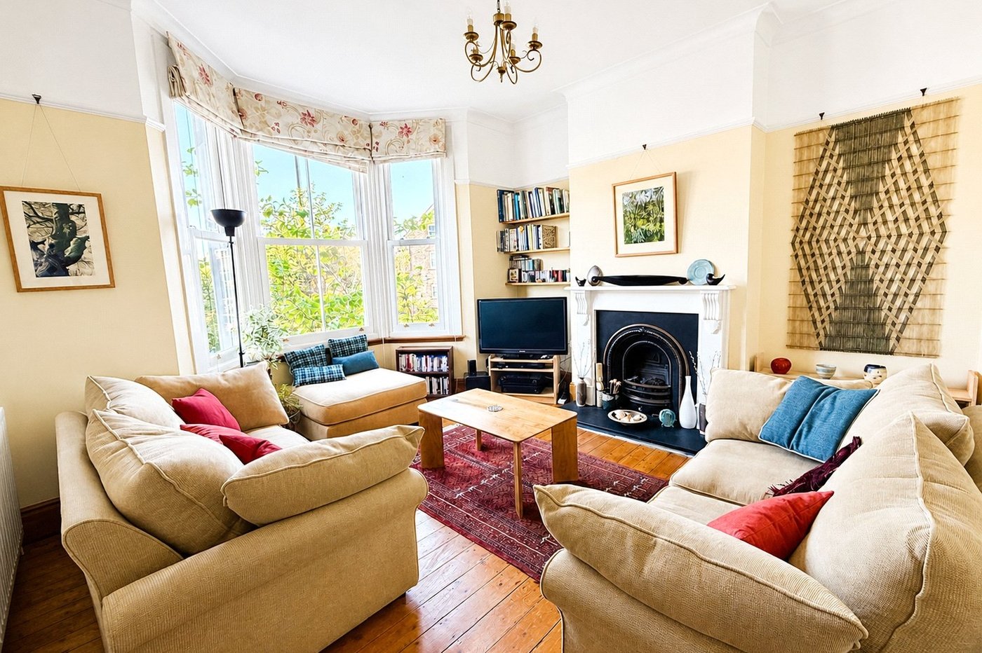 4 bedroom house for sale in London | Robinson Jackson