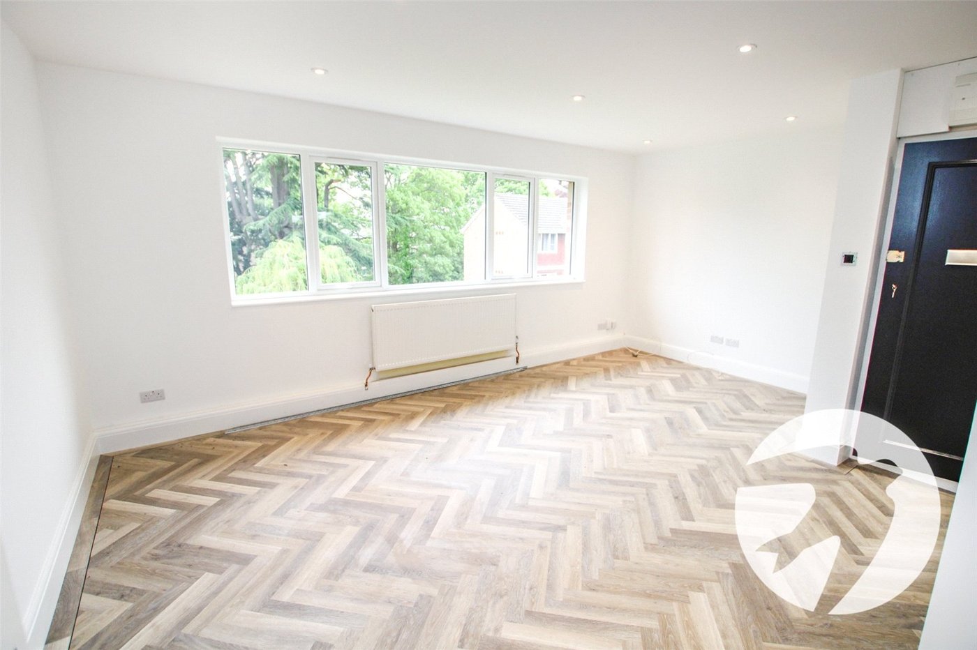 2 bedroom property for sale in London | Robinson Jackson