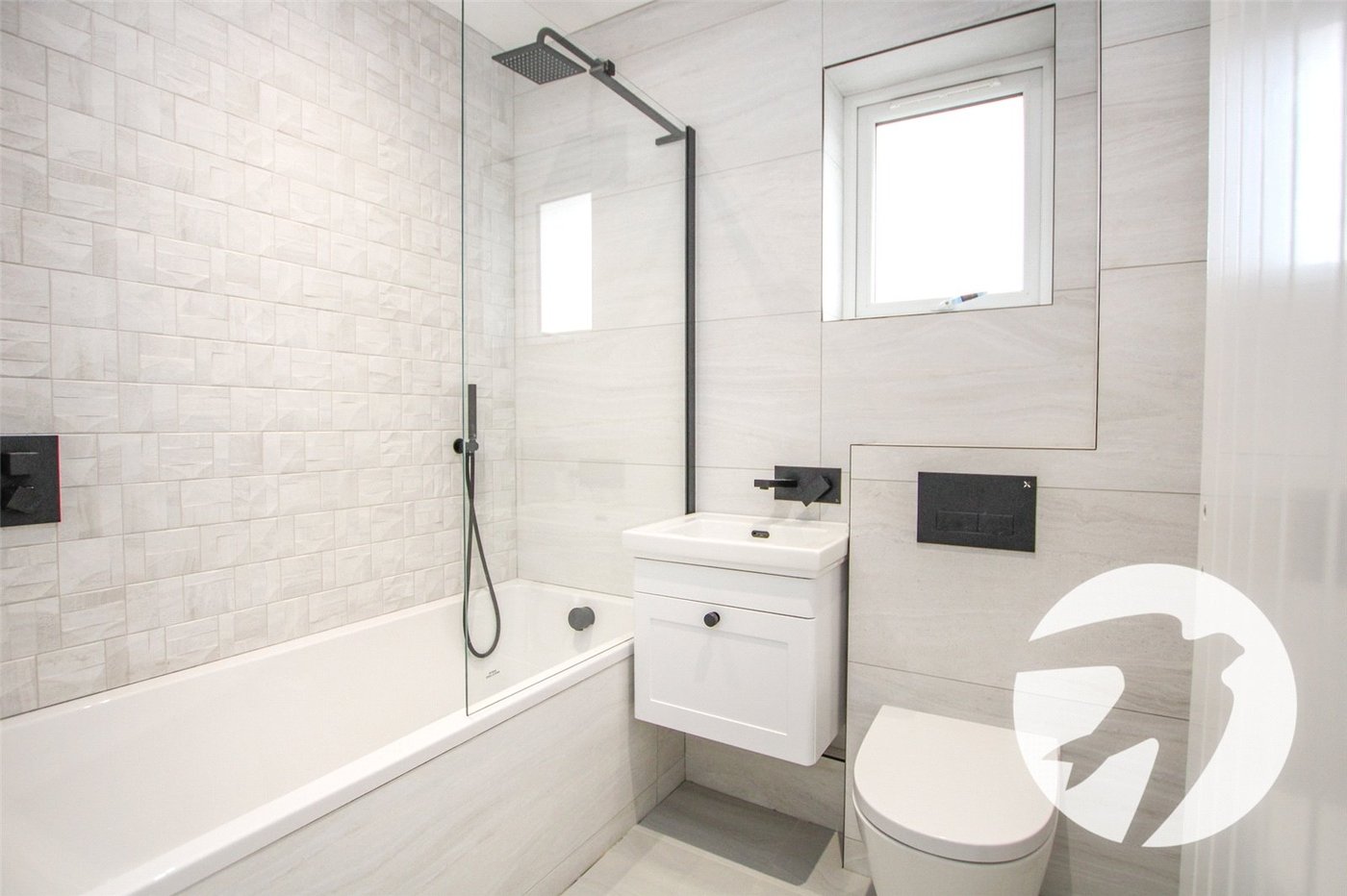 2 bedroom property for sale in London | Robinson Jackson