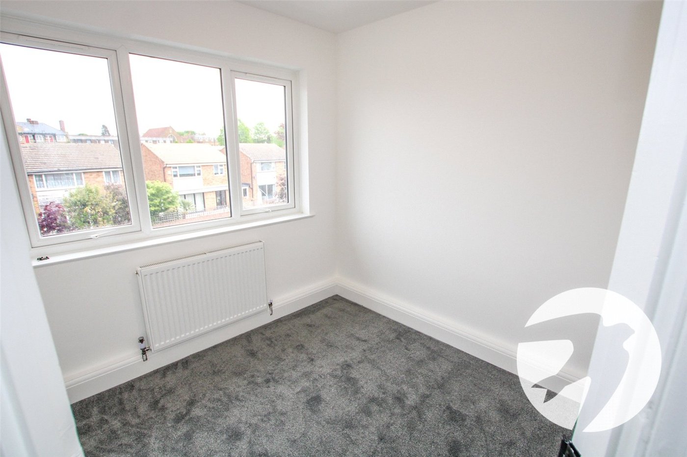 2 bedroom property for sale in London | Robinson Jackson