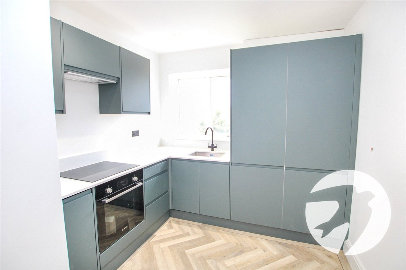 2 bedroom property for sale in London | Robinson Jackson