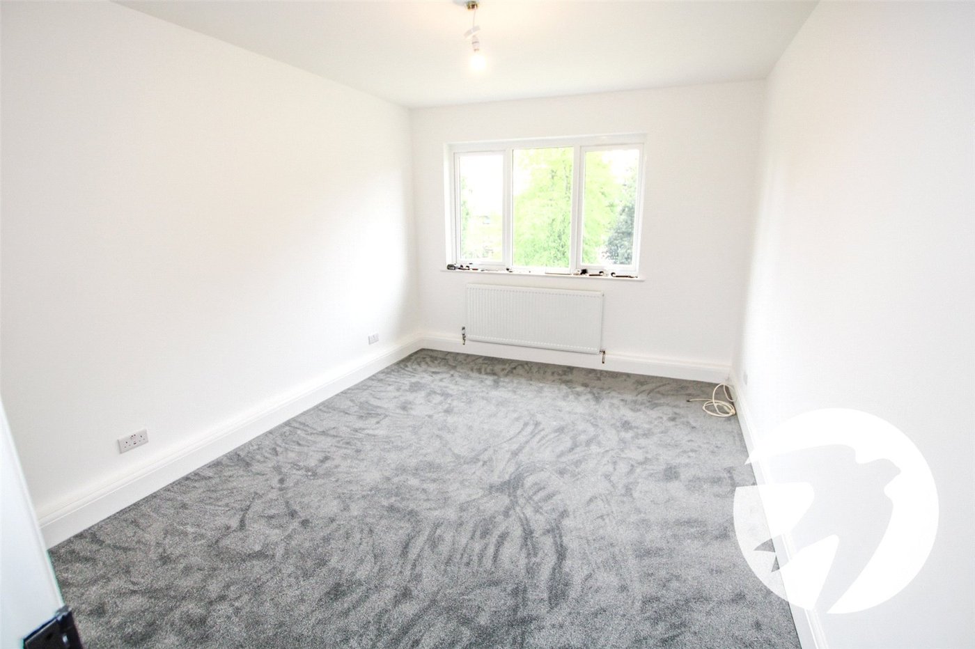 2 bedroom property for sale in London | Robinson Jackson