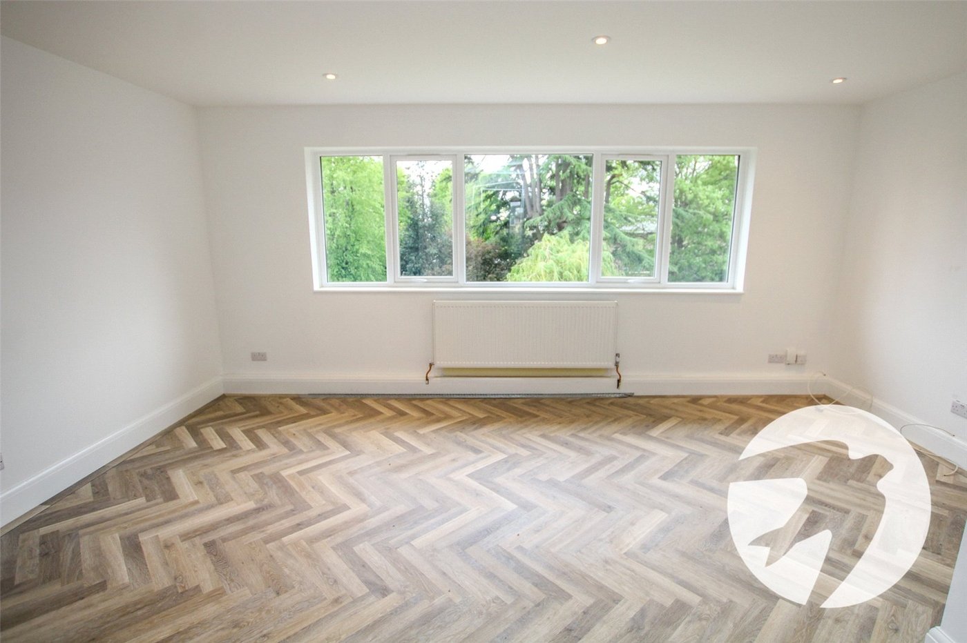 2 bedroom property for sale in London | Robinson Jackson