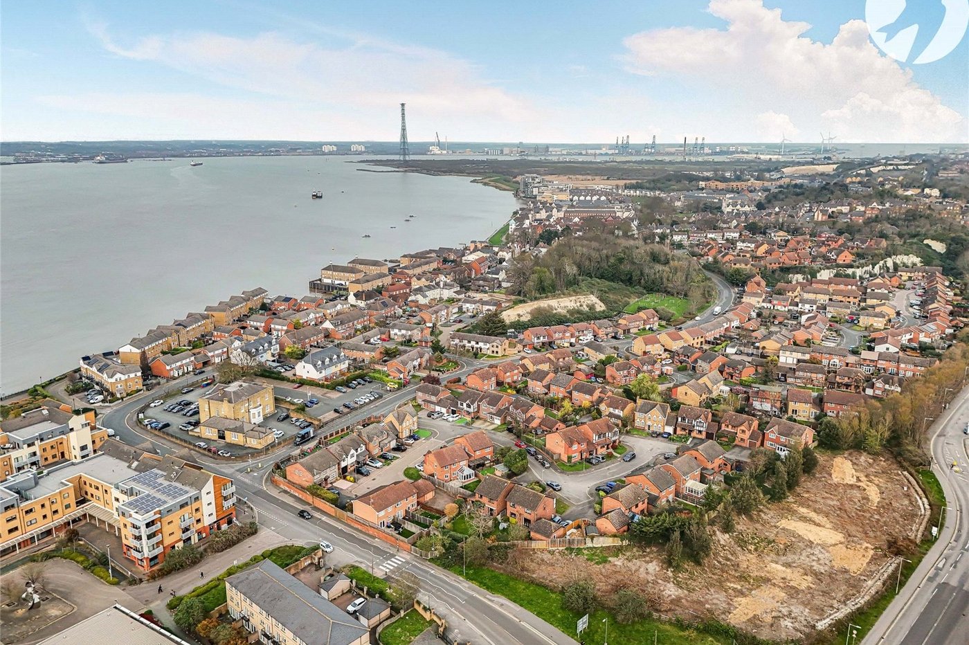 4 bedroom house for sale in Greenhithe | Robinson Jackson