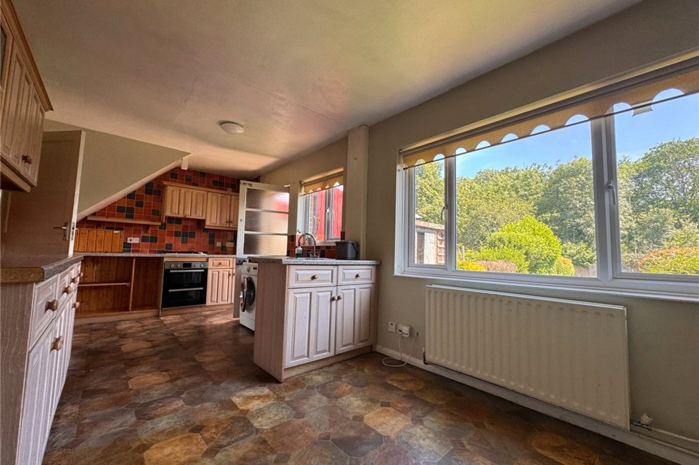 3 bedroom house for sale in Cheslfield | Robinson Jackson