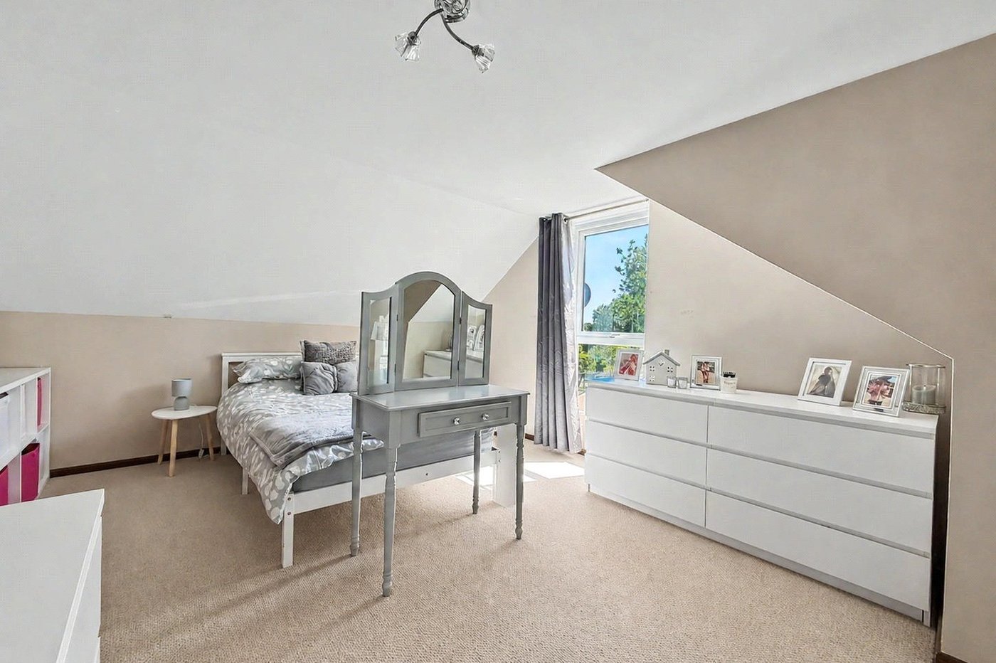 5 bedroom property for sale in Rainham | Robinson Michael & Jackson