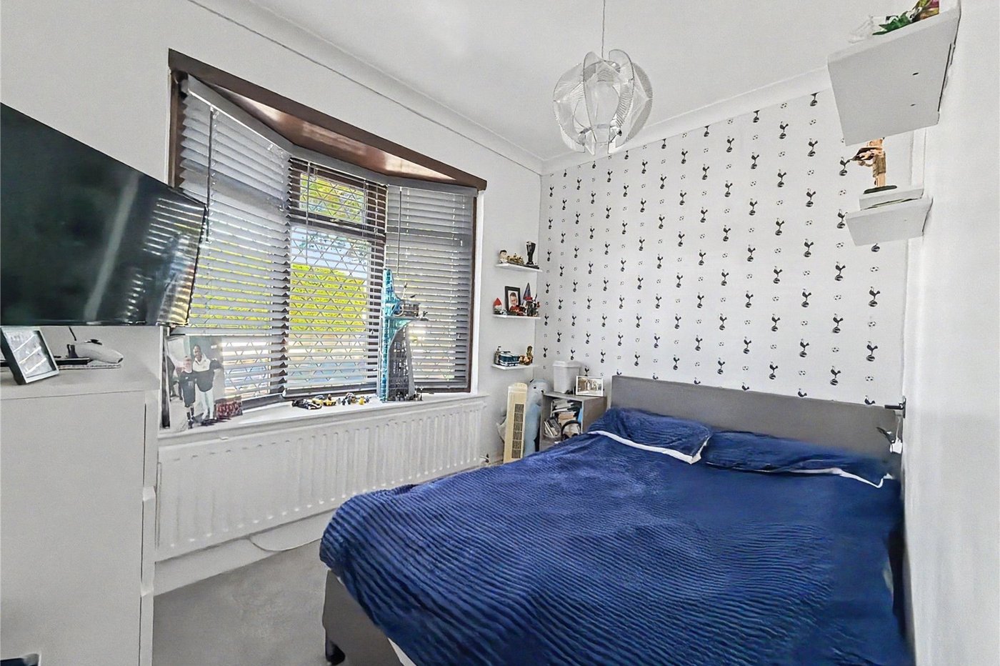 5 bedroom property for sale in Rainham | Robinson Michael & Jackson