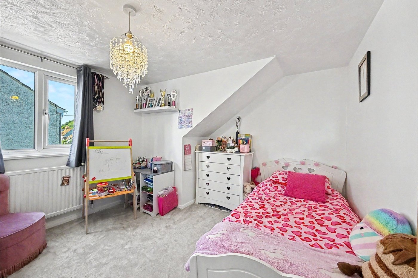 5 bedroom property for sale in Rainham | Robinson Michael & Jackson