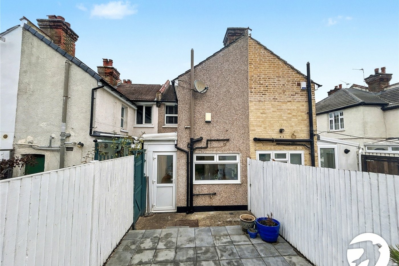 2 bedroom house for sale in Sidcup | Robinson Jackson