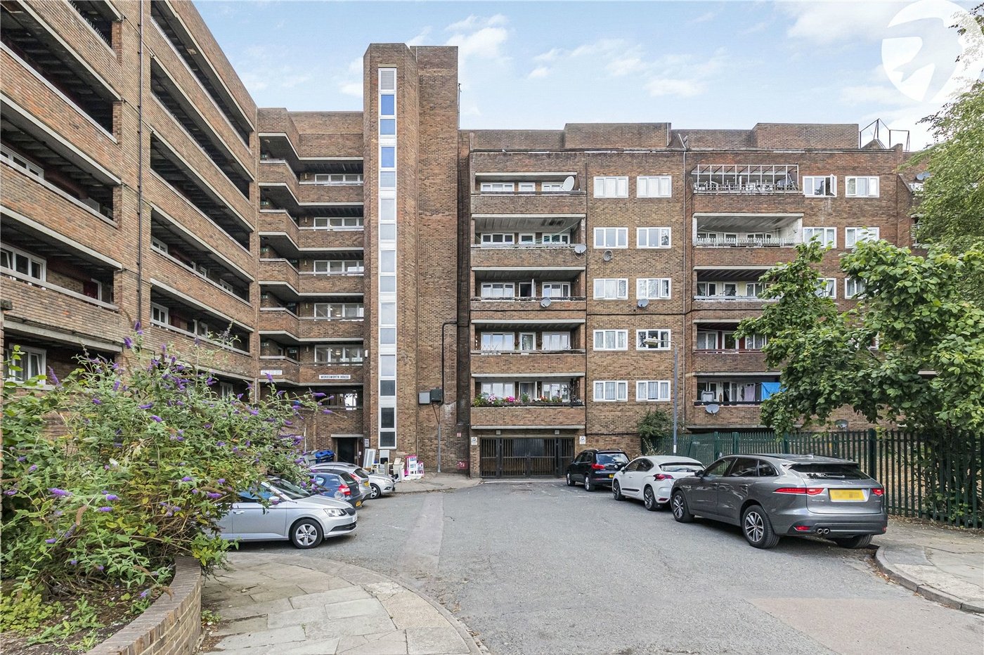 2 bedroom property for sale in London | Robinson Jackson