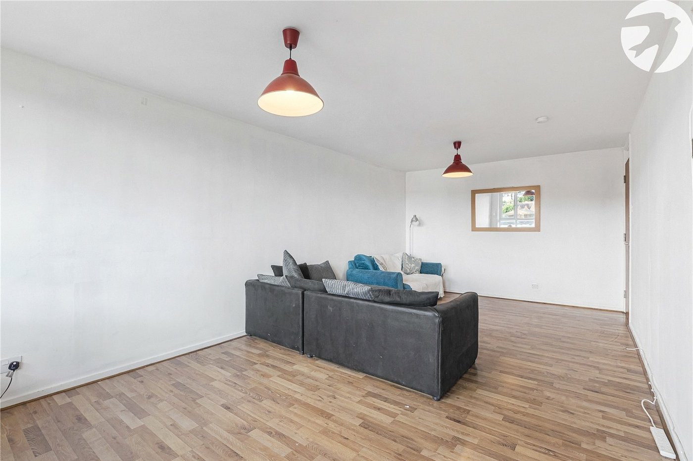 2 bedroom property for sale in London | Robinson Jackson