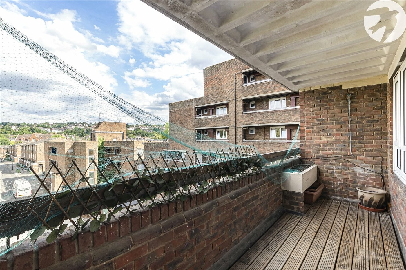 2 bedroom property for sale in London | Robinson Jackson