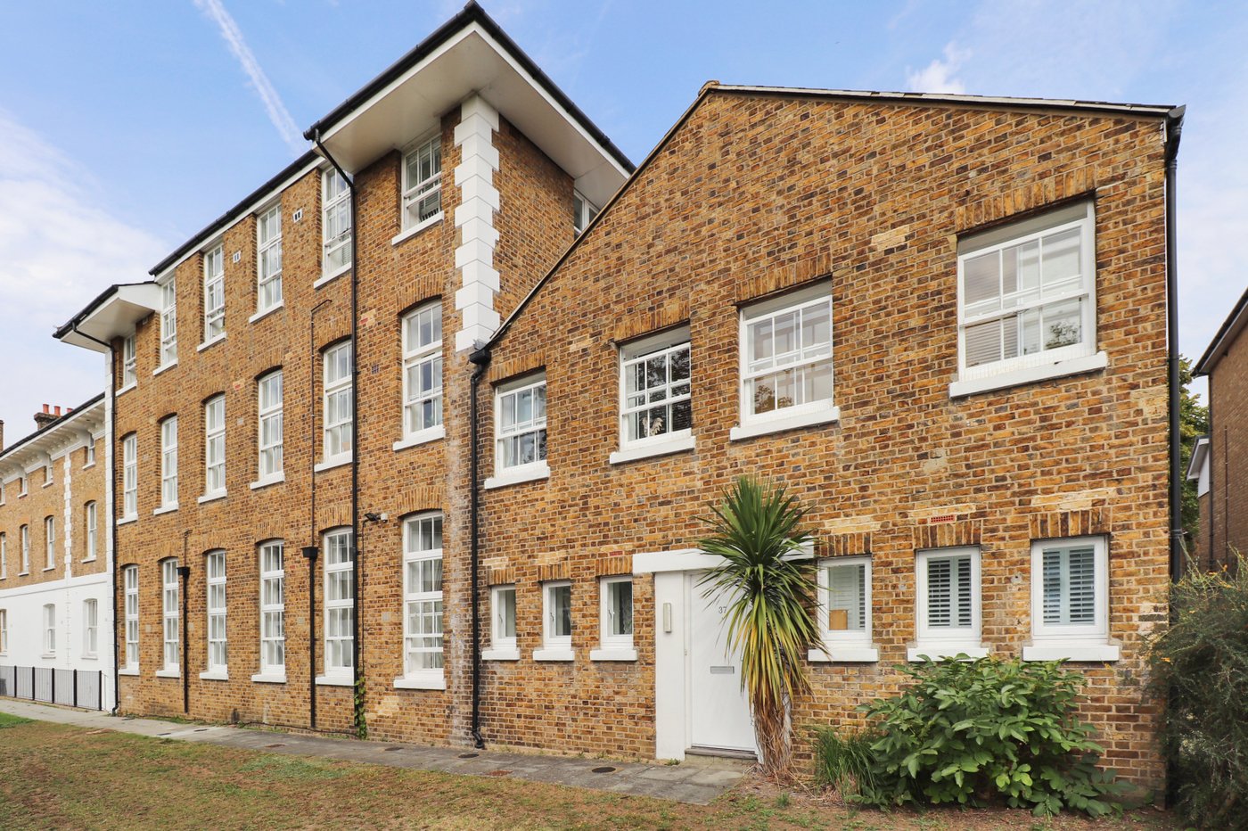 1 bedroom property for sale in London | Robinson Jackson