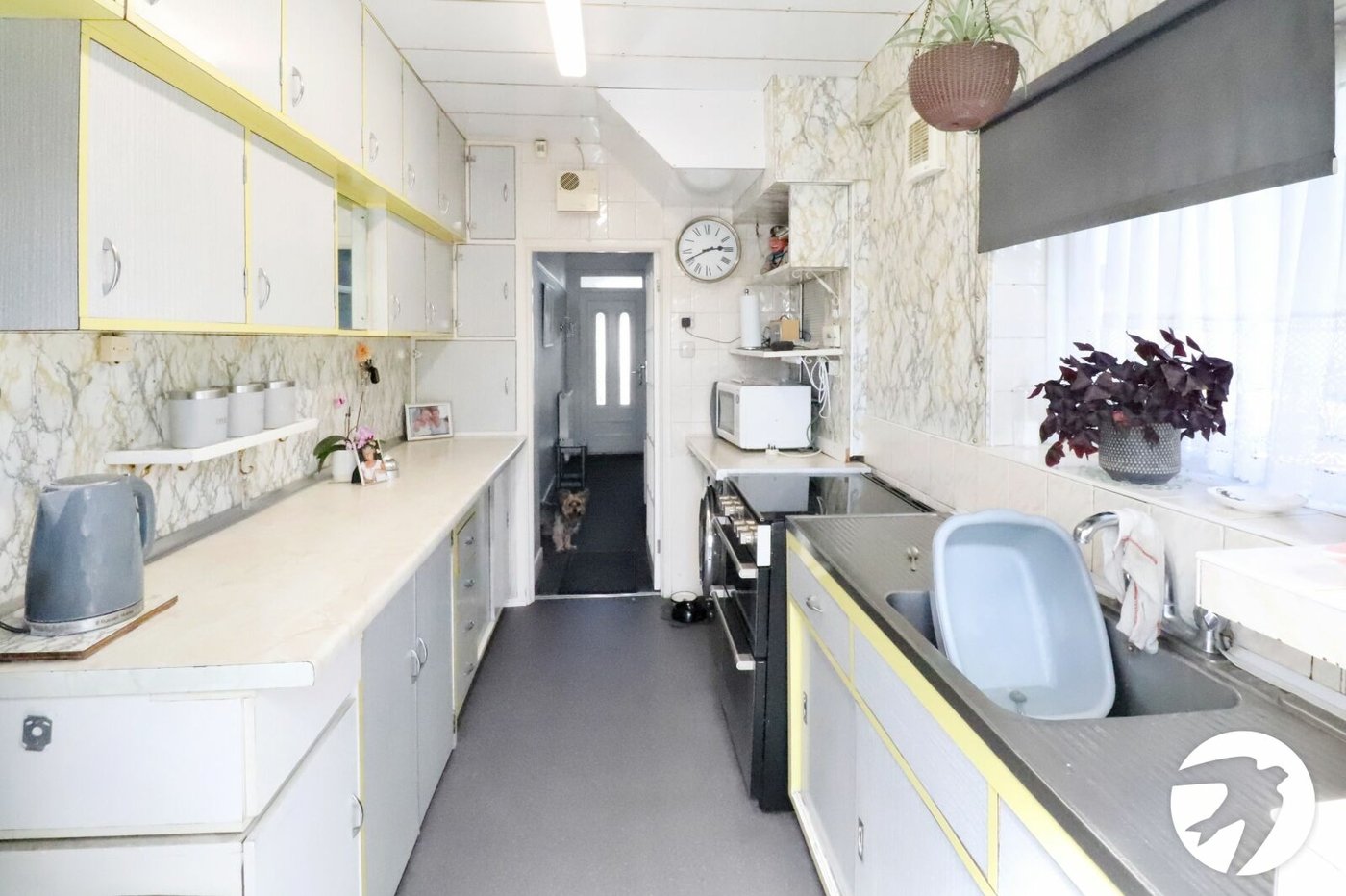 3 bedroom house for sale in London | Robinson Jackson