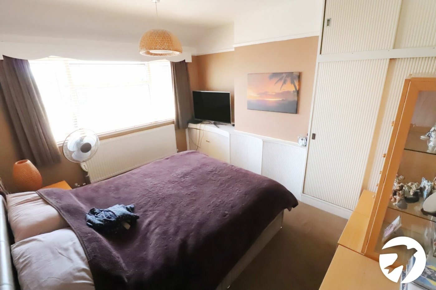 3 bedroom house for sale in London | Robinson Jackson