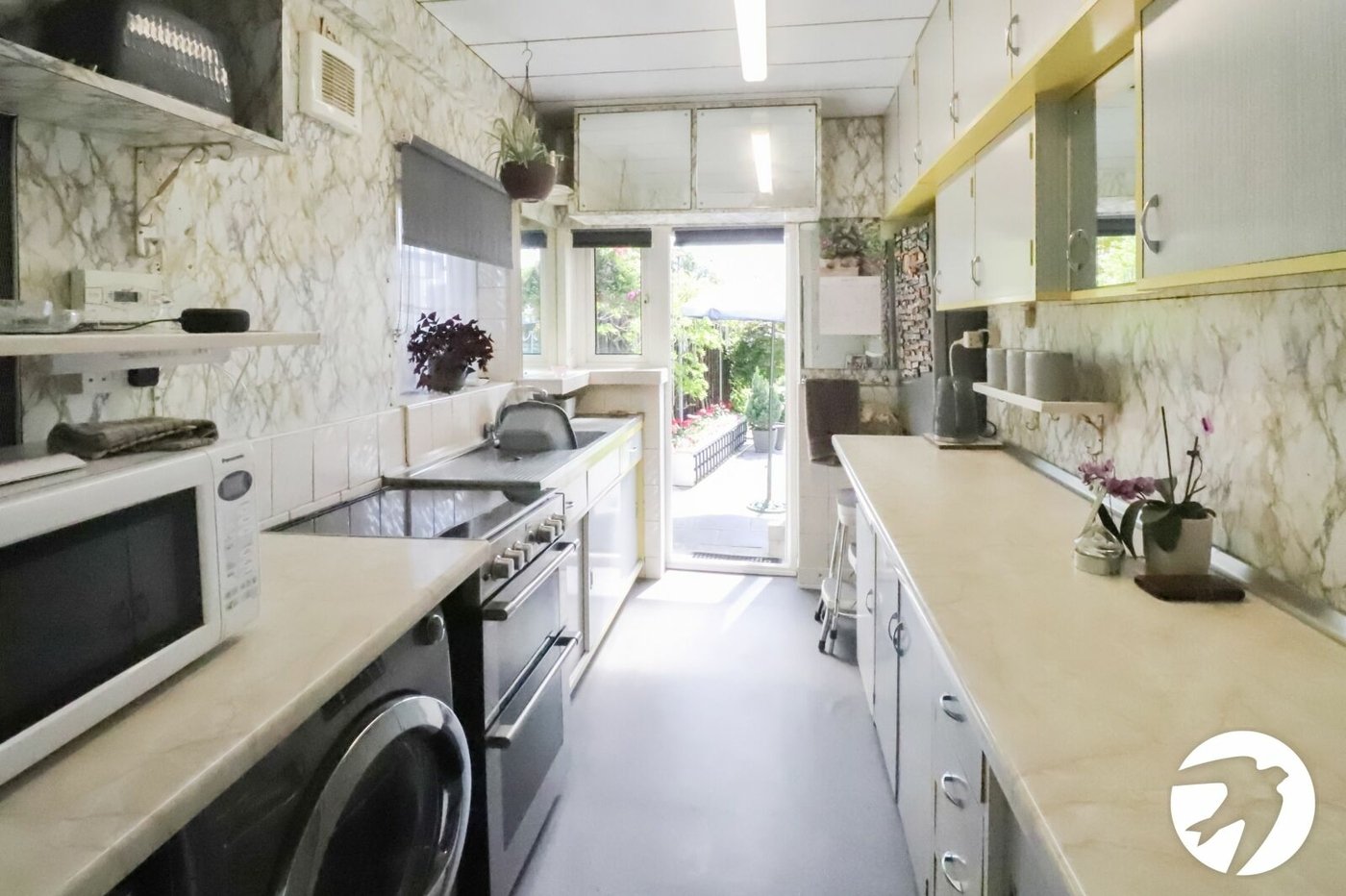 3 bedroom house for sale in London | Robinson Jackson