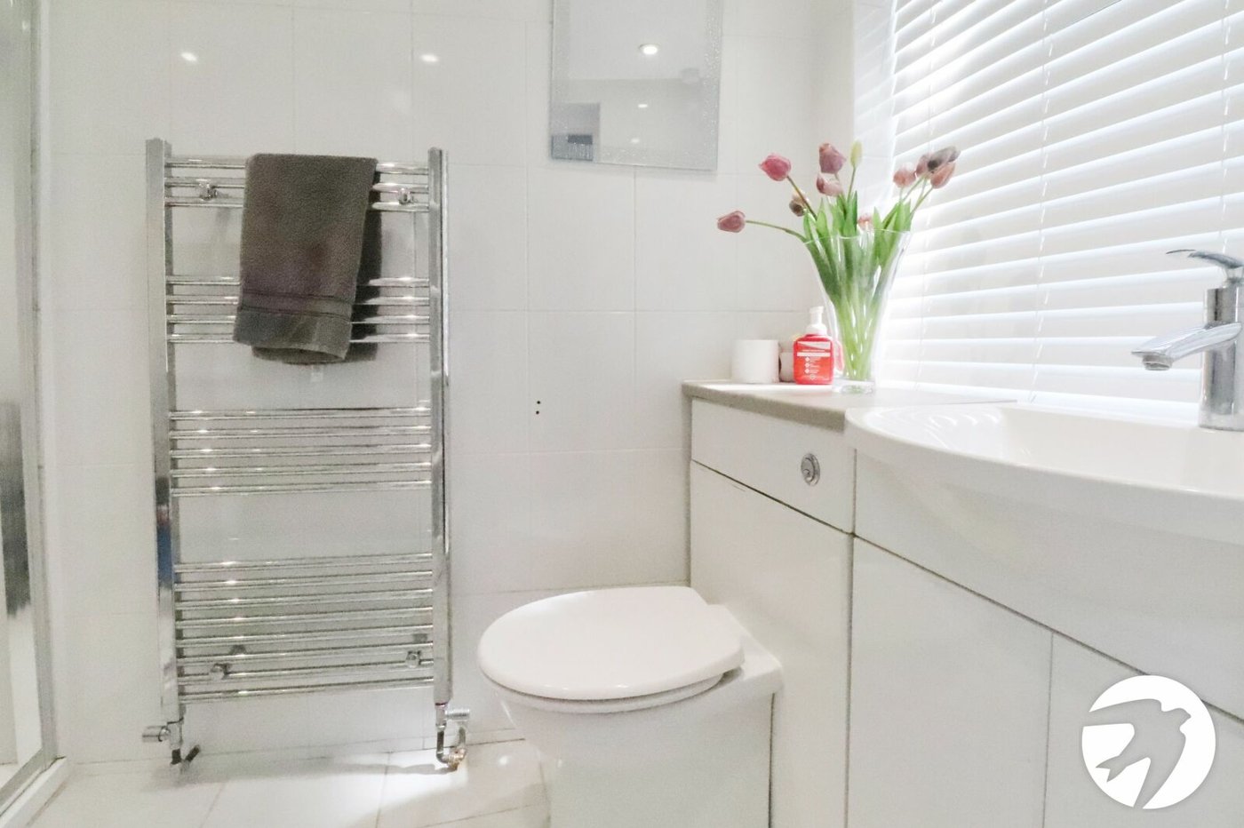 3 bedroom house for sale in London | Robinson Jackson