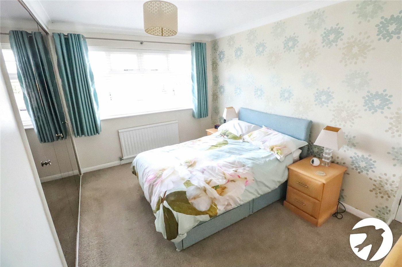 3 bedroom house for sale in London | Robinson Jackson