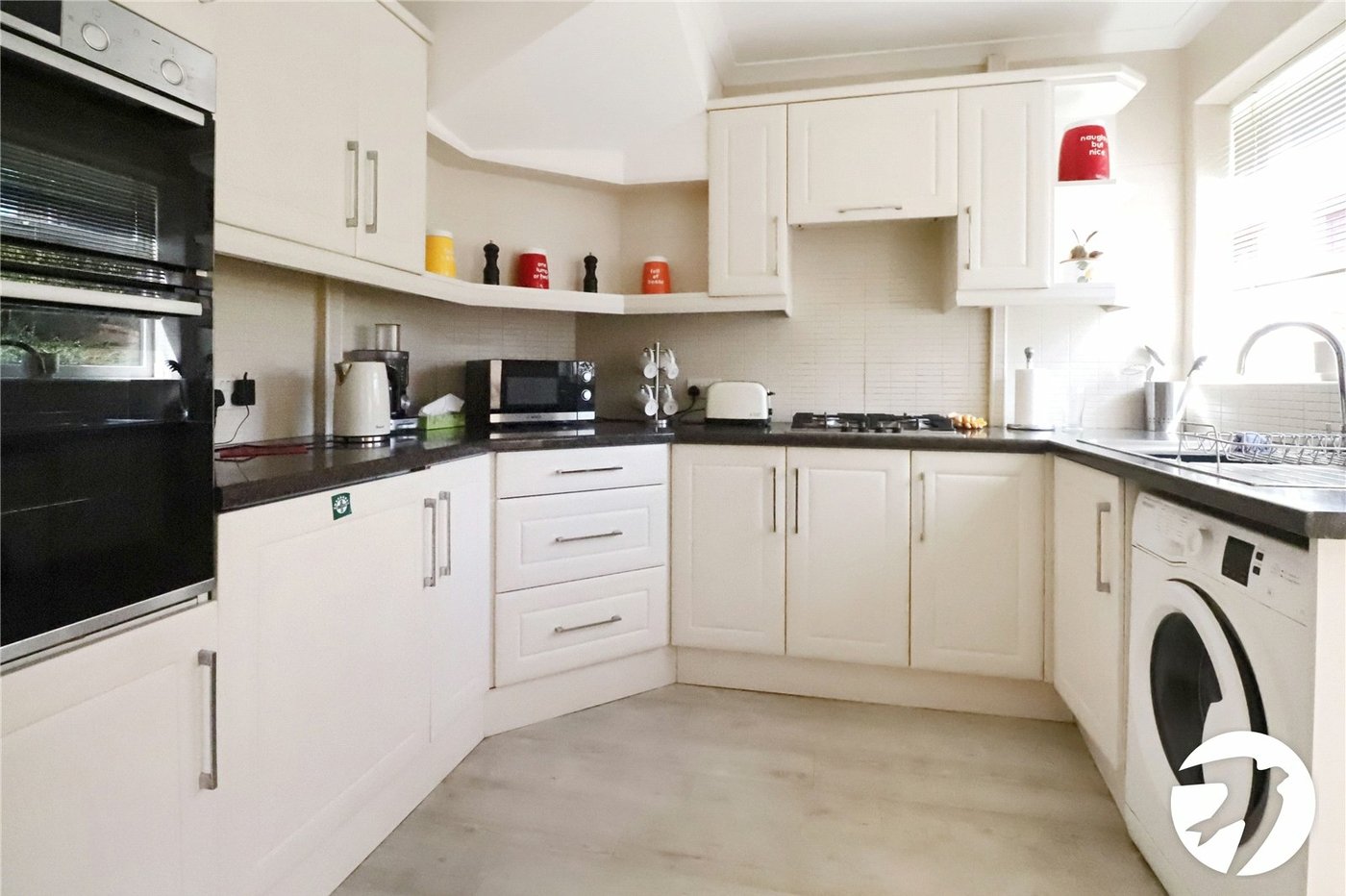 3 bedroom house for sale in London | Robinson Jackson