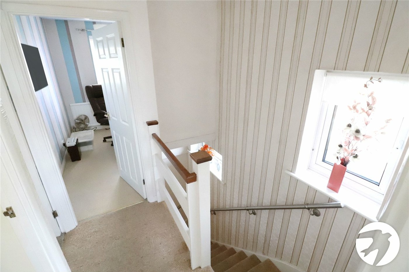 3 bedroom house for sale in London | Robinson Jackson