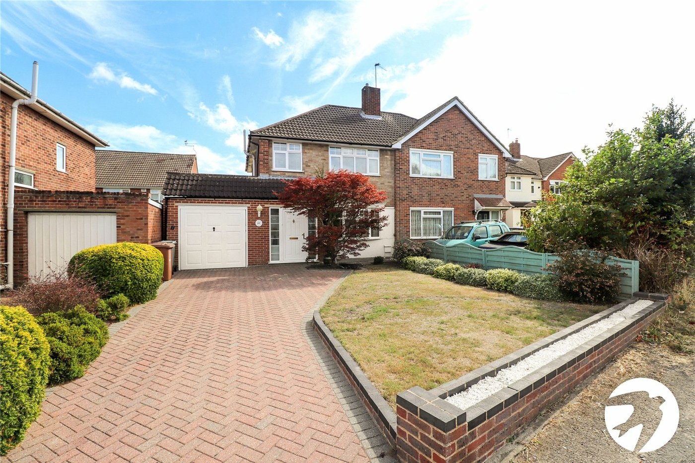 3 bedroom house for sale in London | Robinson Jackson