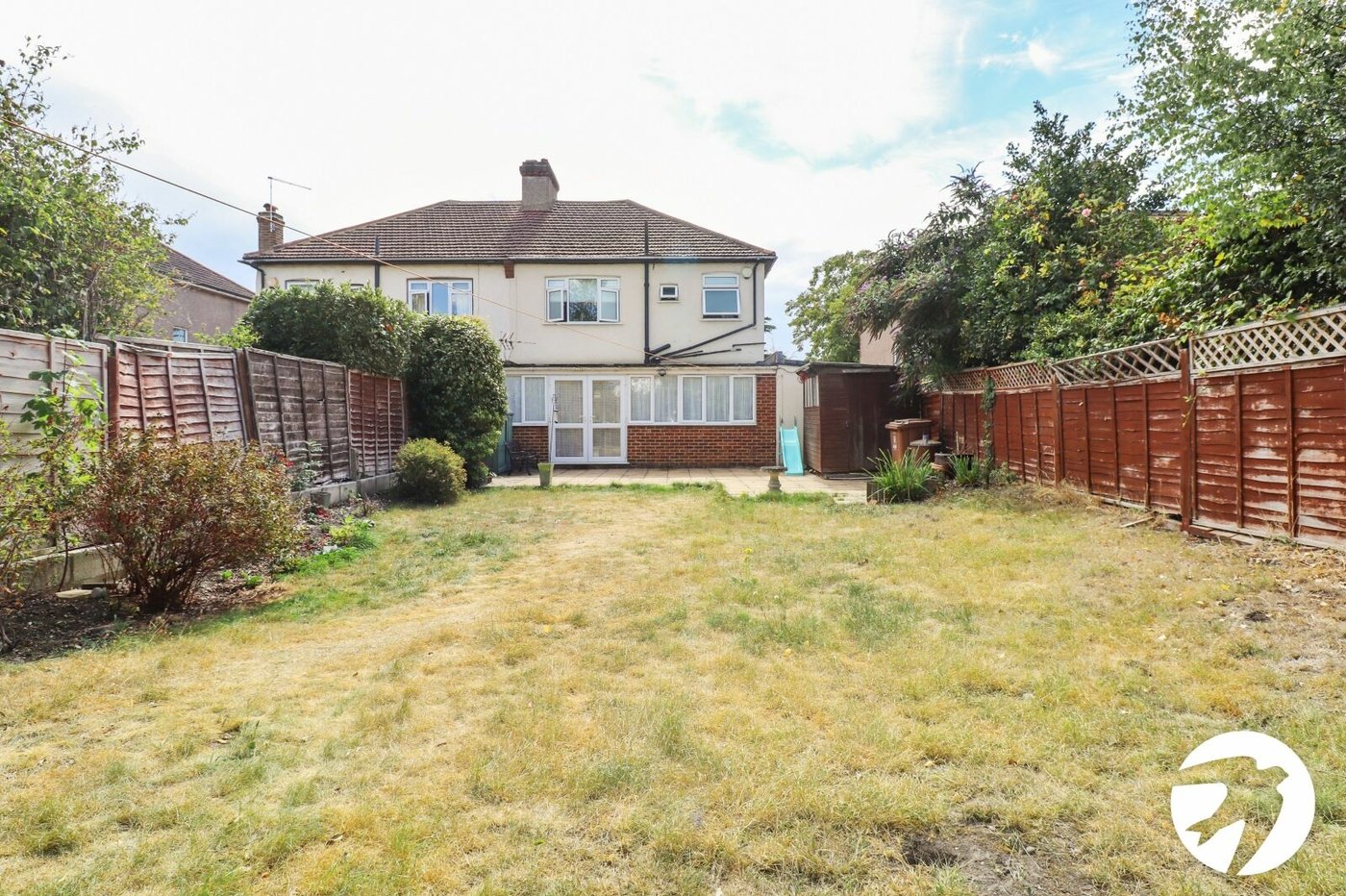 3 bedroom house for sale in London | Robinson Jackson