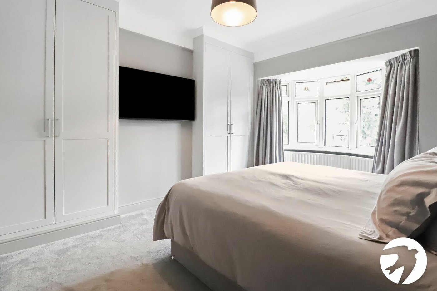 3 bedroom house for sale in London | Robinson Jackson