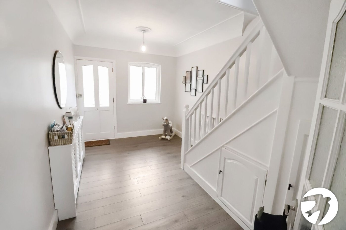 3 bedroom house for sale in London | Robinson Jackson