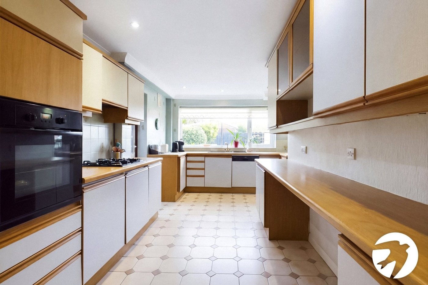 3 bedroom house for sale in London | Robinson Jackson