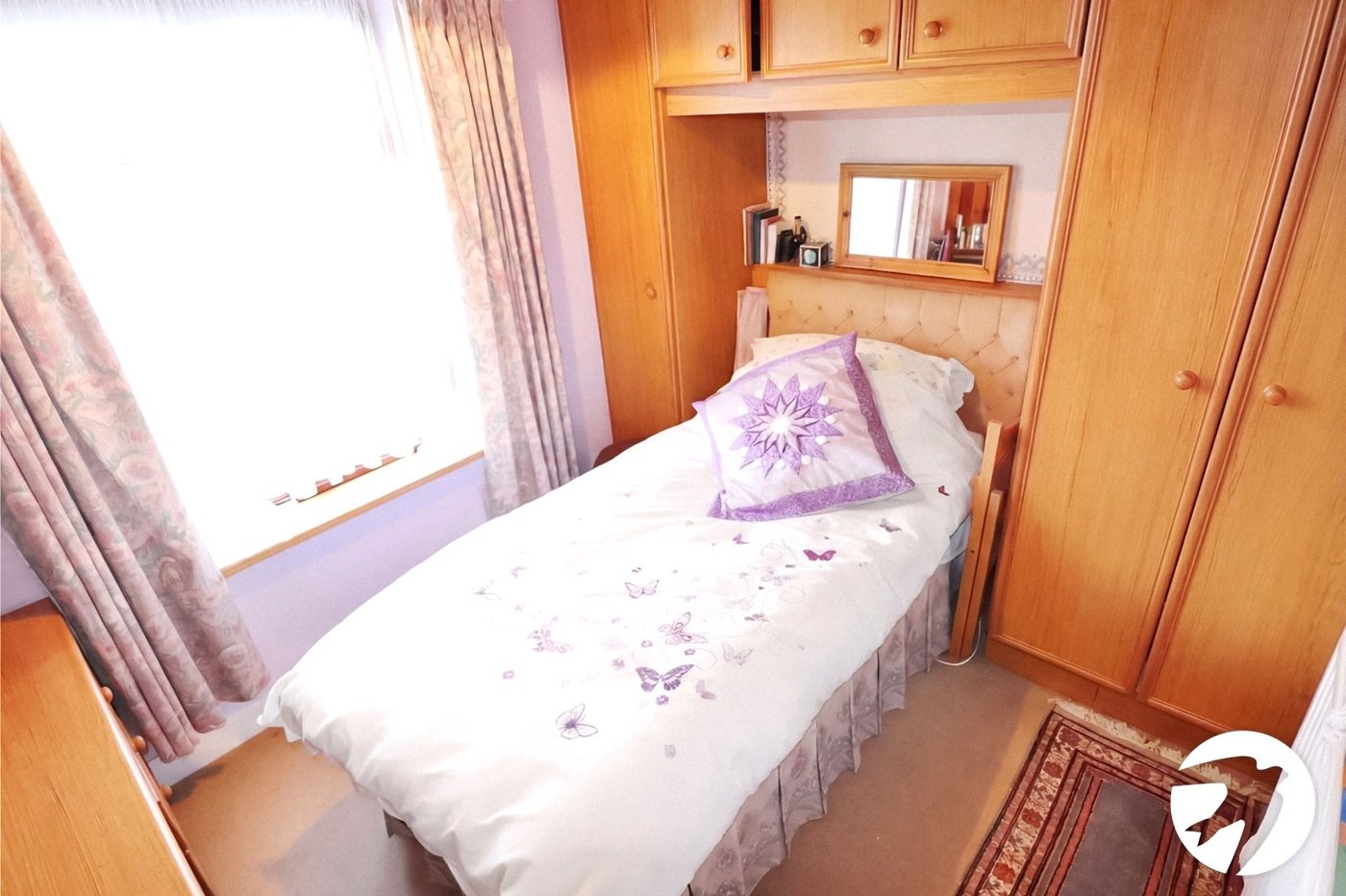 3 bedroom house for sale in London | Robinson Jackson