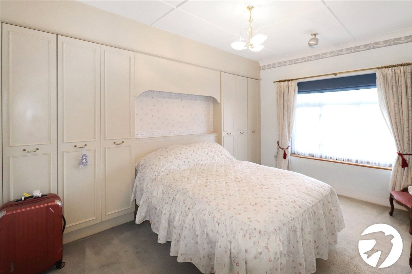 3 bedroom house for sale in London | Robinson Jackson