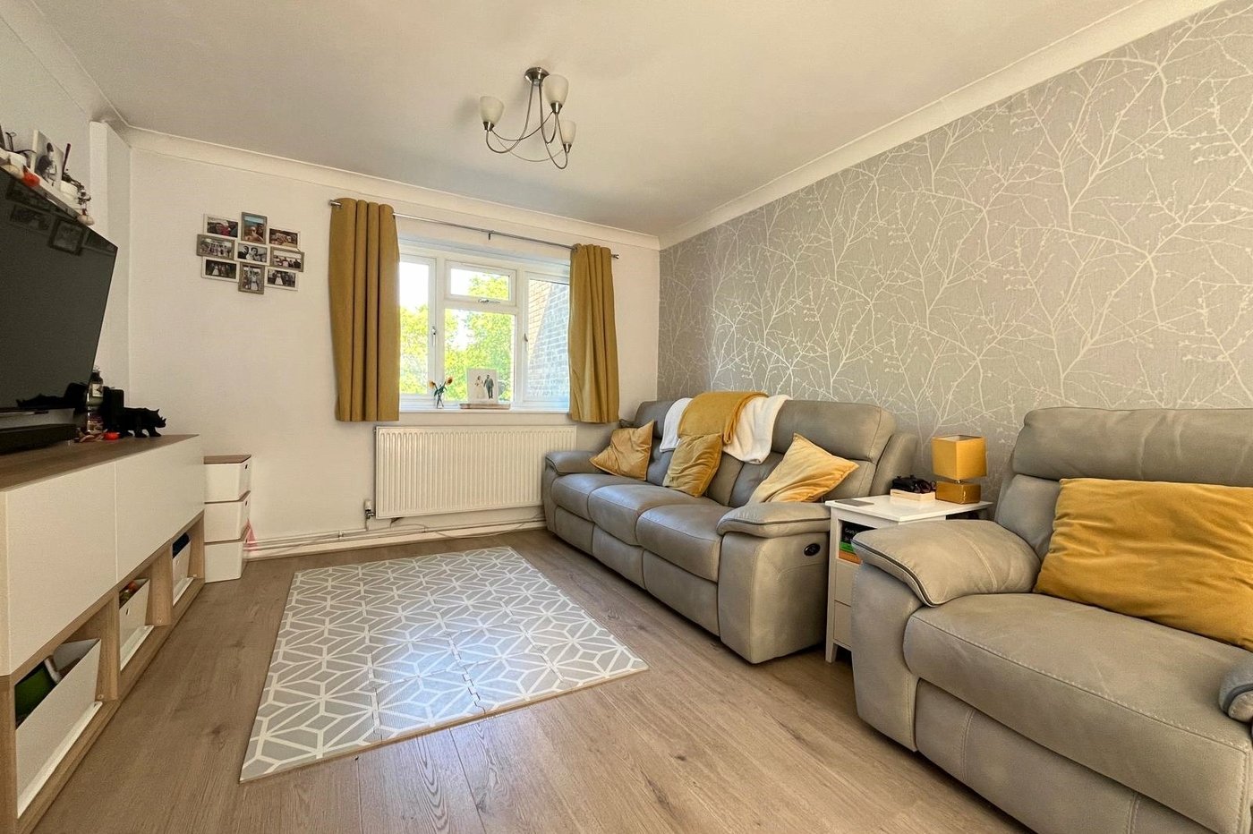 3 bedroom house for sale in Walderslade | Robinson Michael & Jackson