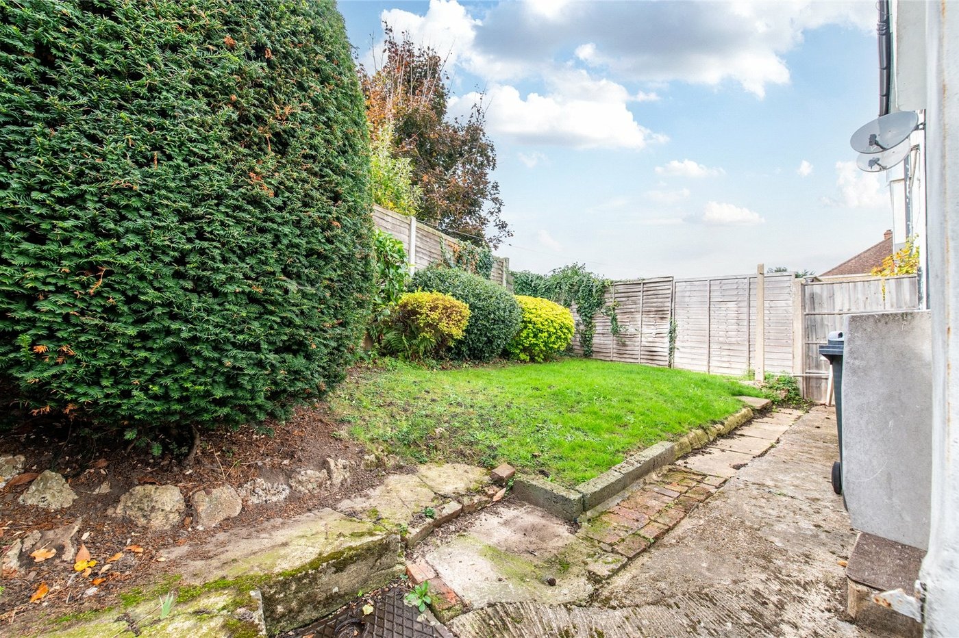 2 bedroom house for sale in Penenden Heath | Robinson Michael & Jackson