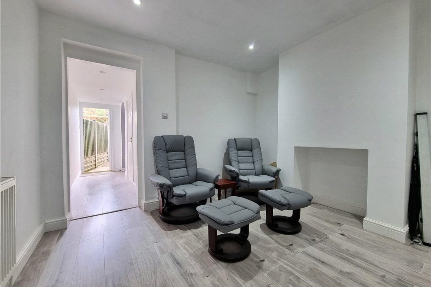 2 bedroom house for sale in Green Street Green | Robinson Jackson