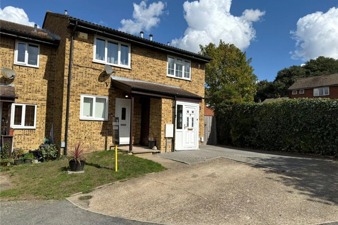 2 bedroom house for sale in Orpington | Robinson Jackson