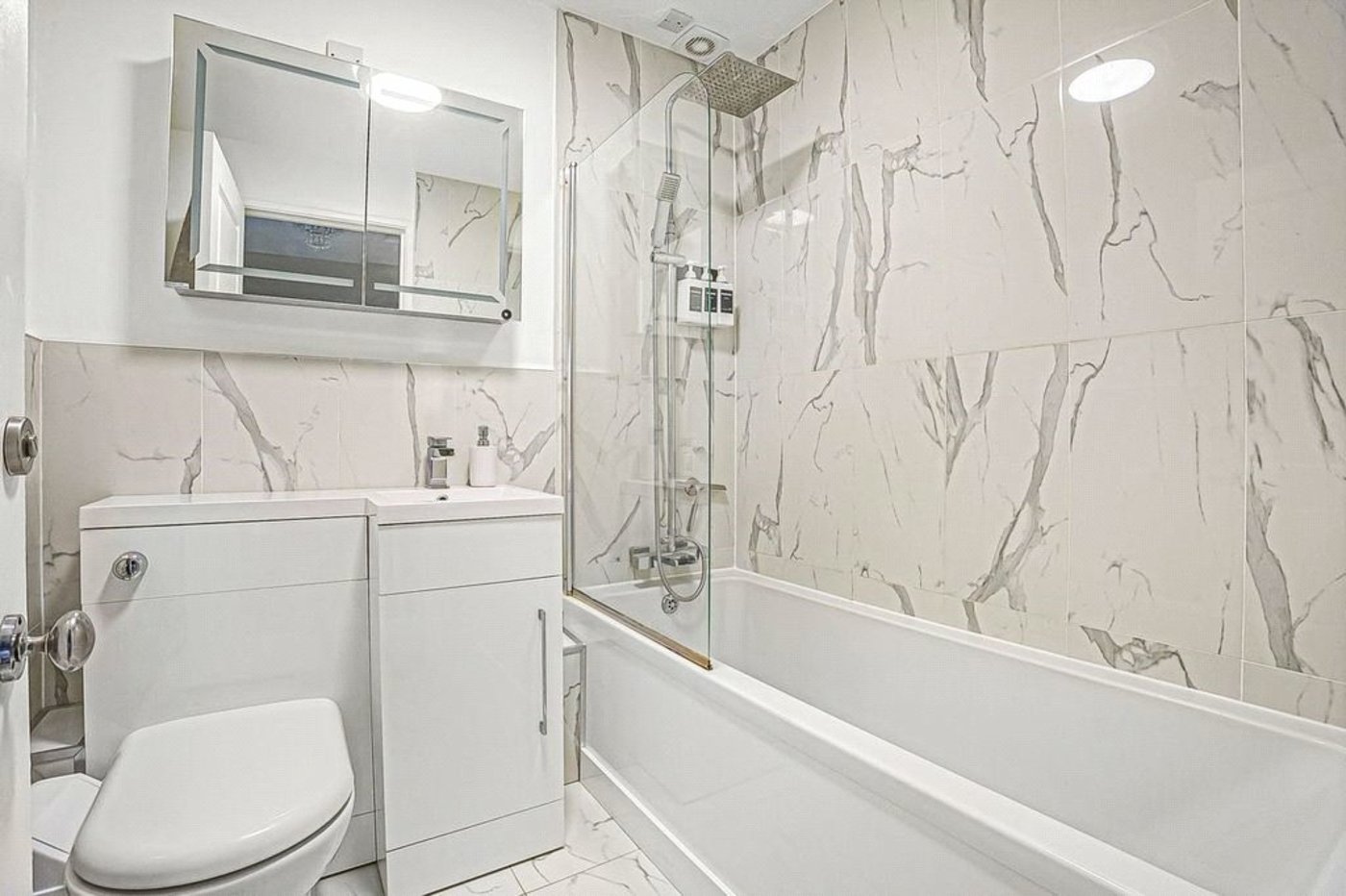 2 bedroom house for sale in Orpington | Robinson Jackson