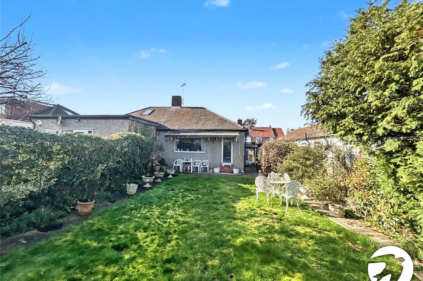 2 bedroom bungalow for sale in Sidcup | Robinson Jackson