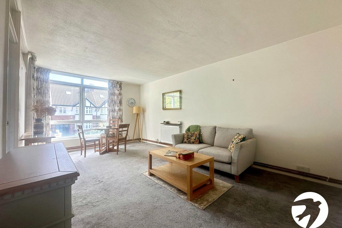 2 bedroom property for sale in London | Robinson Jackson