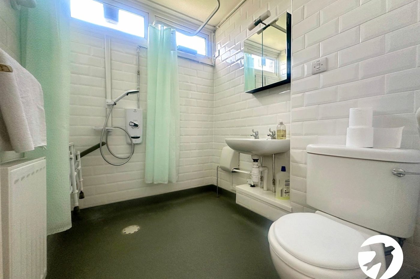 2 bedroom property for sale in London | Robinson Jackson