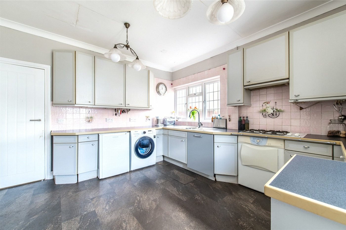 5 bedroom house for sale in Gravesend | Robinson Michael & Jackson