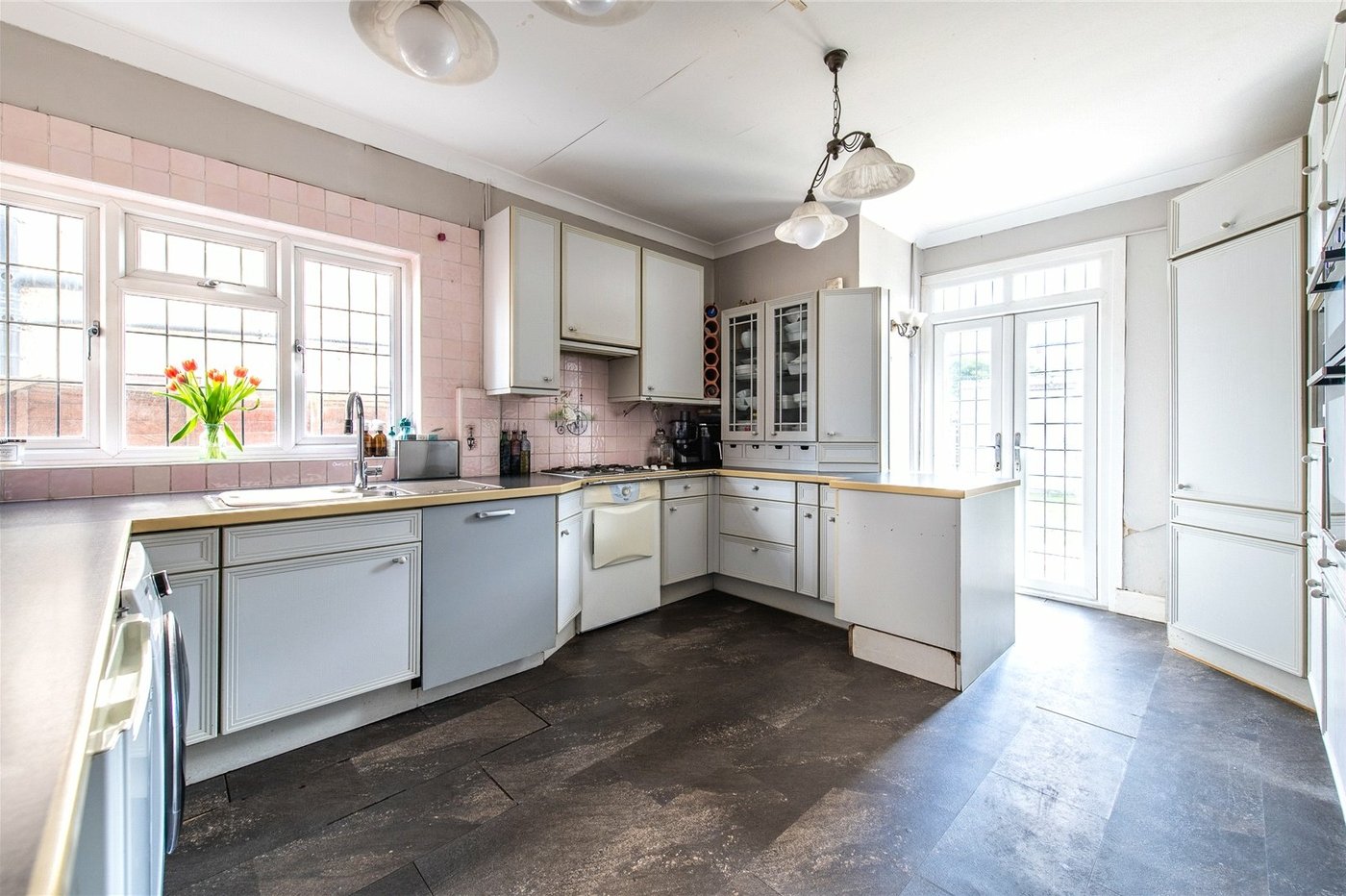 5 bedroom house for sale in Gravesend | Robinson Michael & Jackson