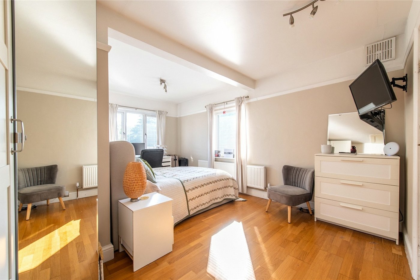 4 bedroom house for sale in Gravesend | Robinson Michael & Jackson