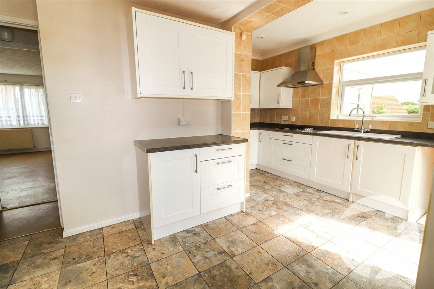 2 bedroom bungalow for sale in Crayford | Robinson Jackson