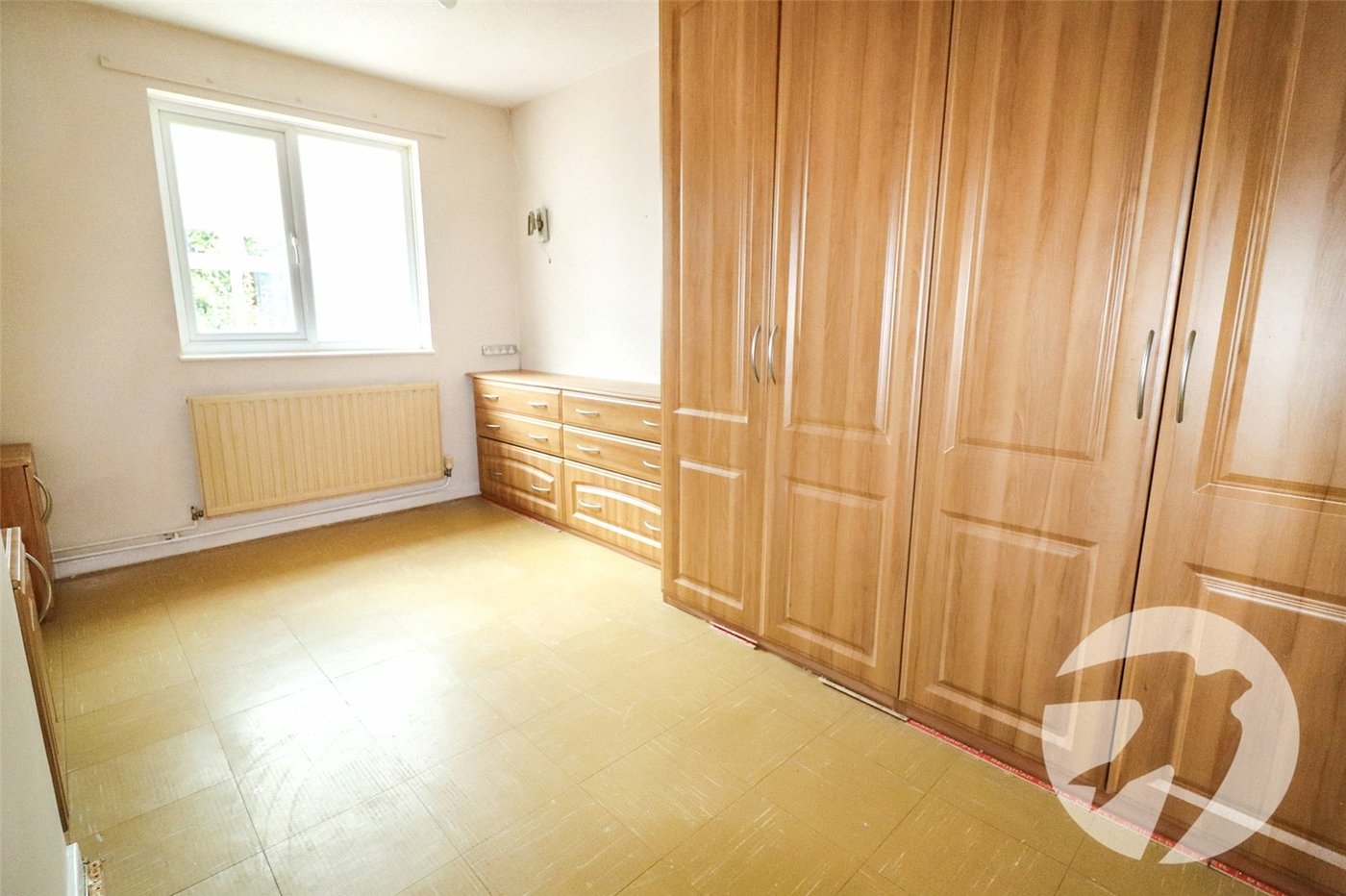 2 bedroom bungalow for sale in Crayford | Robinson Jackson