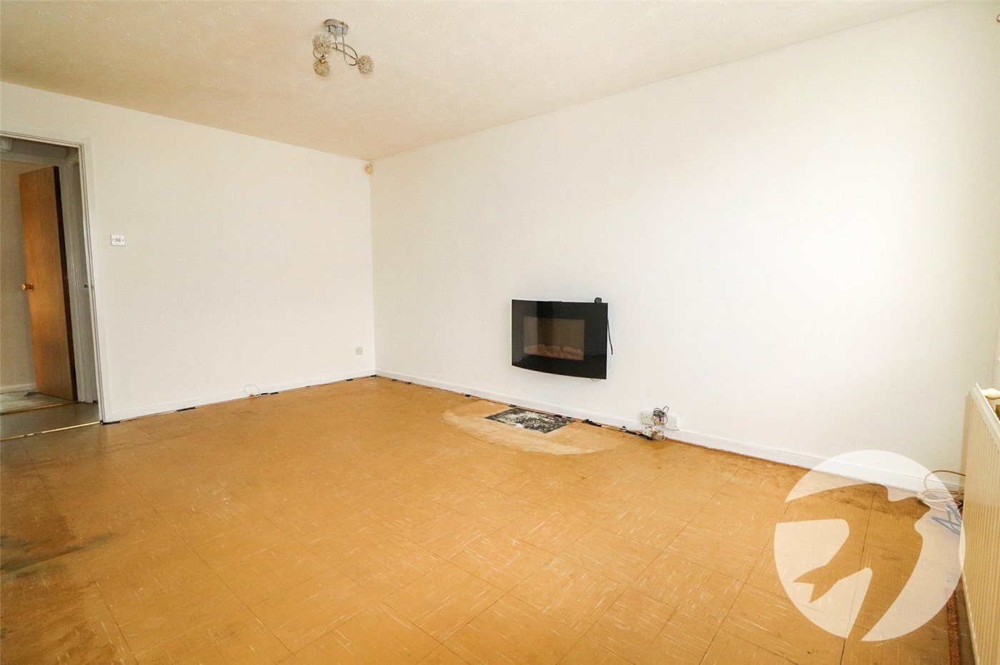 2 bedroom bungalow for sale in Crayford | Robinson Jackson