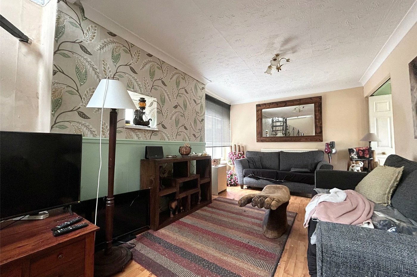 2 bedroom house for sale in Walderslade | Robinson Michael & Jackson